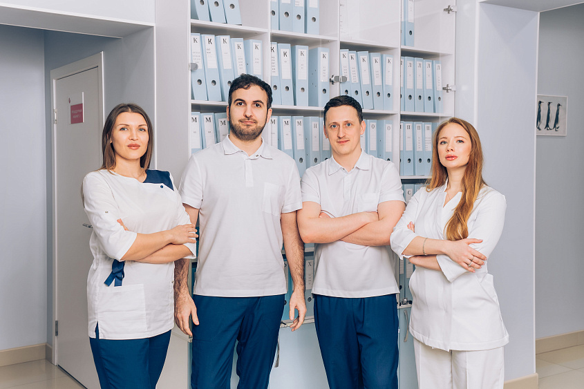 Время заботиться о себе! В марте консультация флеболога за полцены и узи вен в подарок!